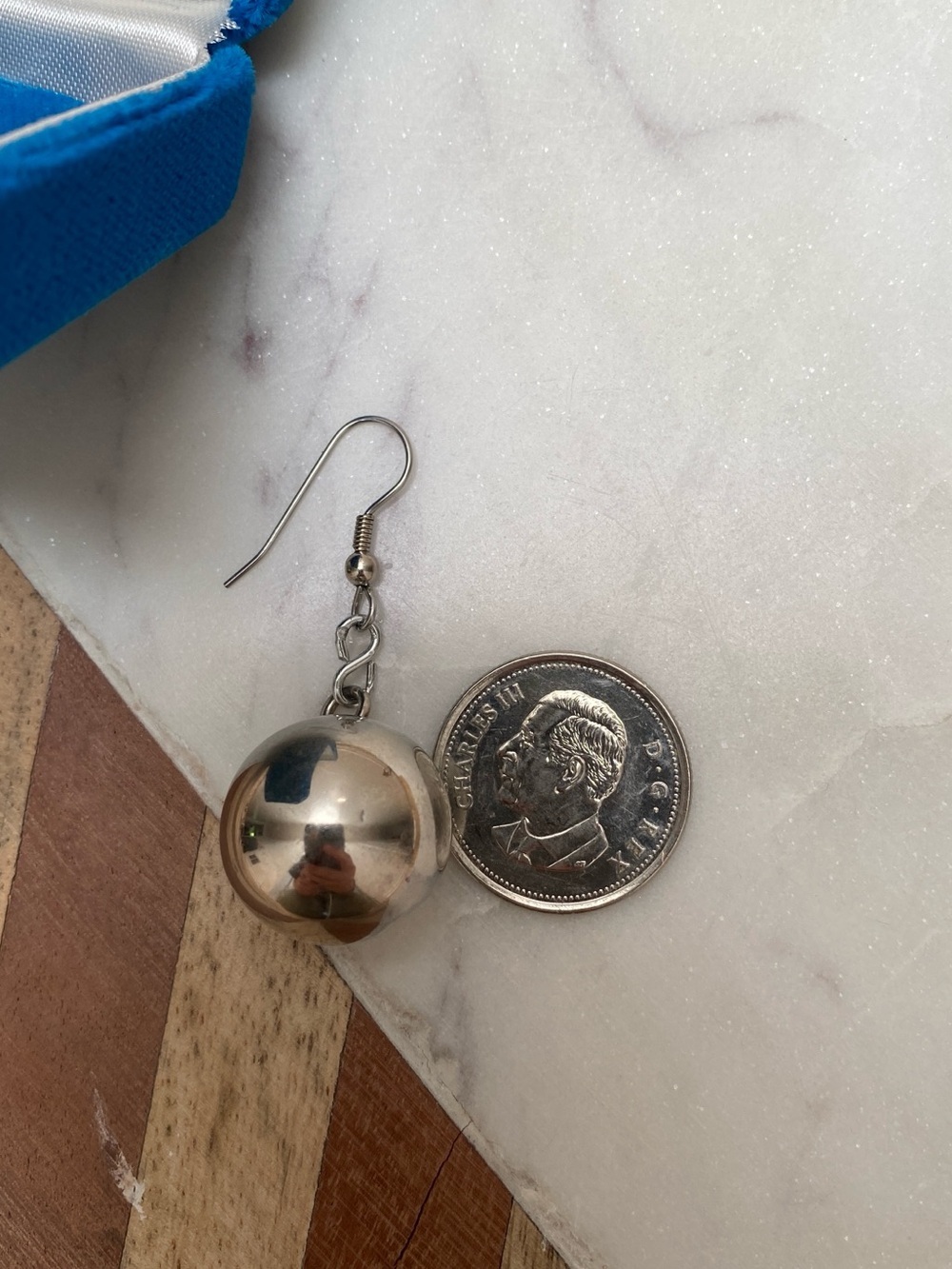 Vintage - Silver Dangle Ball Earrings with Bell - Picture 2 of 2